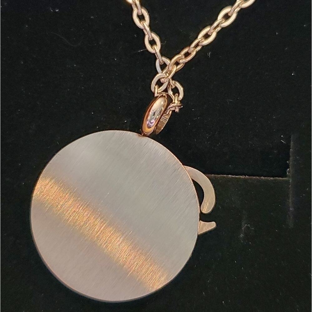 INITIAL NECKLACE - Picture 4 of 11